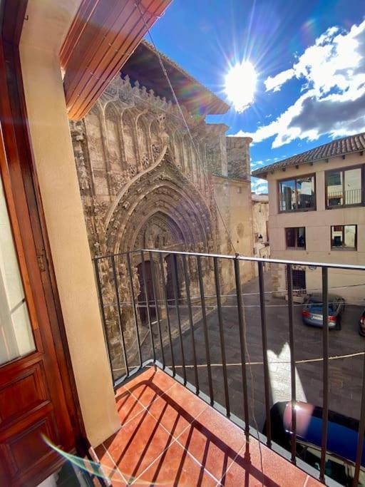 Villa Sol Casa Con Cueva Privada Y Vistas A La Iglesia Requena Luaran gambar
