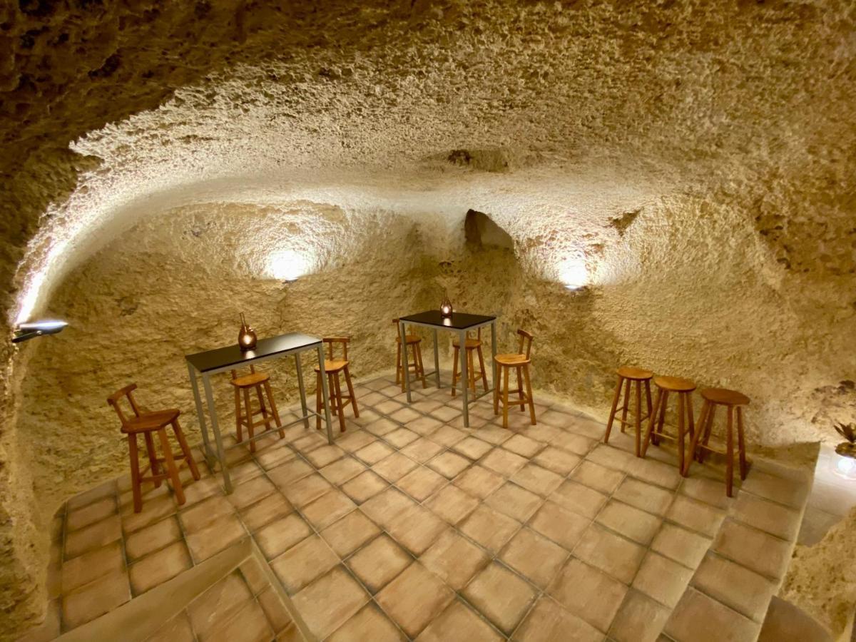 Villa Sol Casa Con Cueva Privada Y Vistas A La Iglesia Requena Luaran gambar